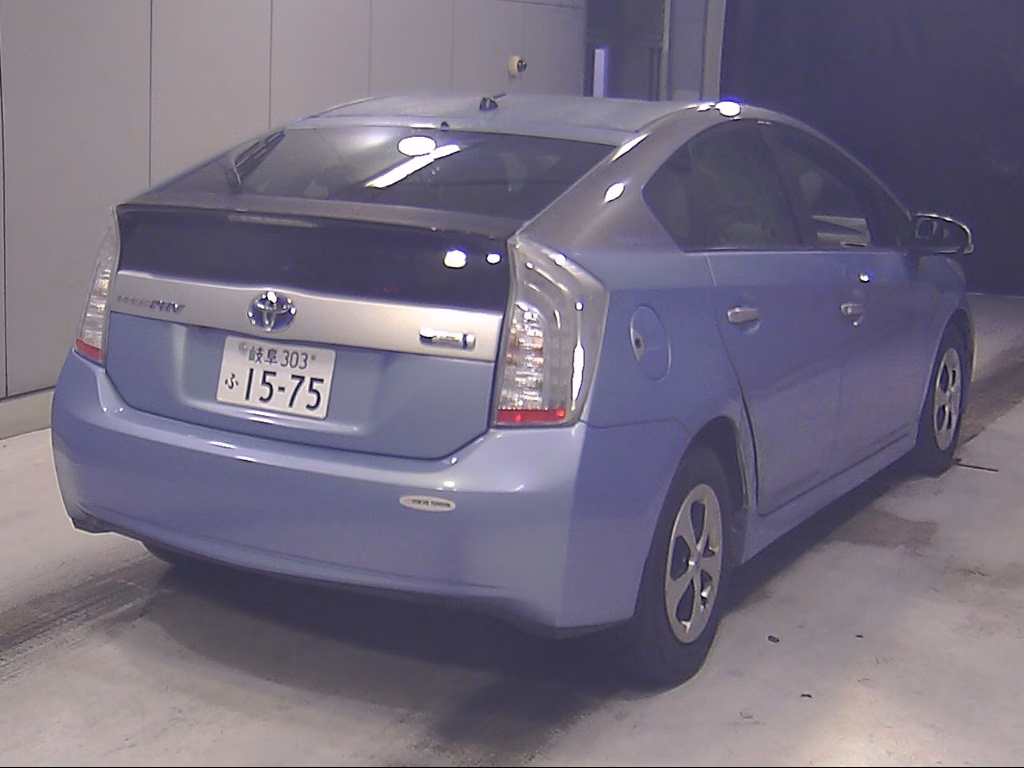 TOYOTA PRIUS