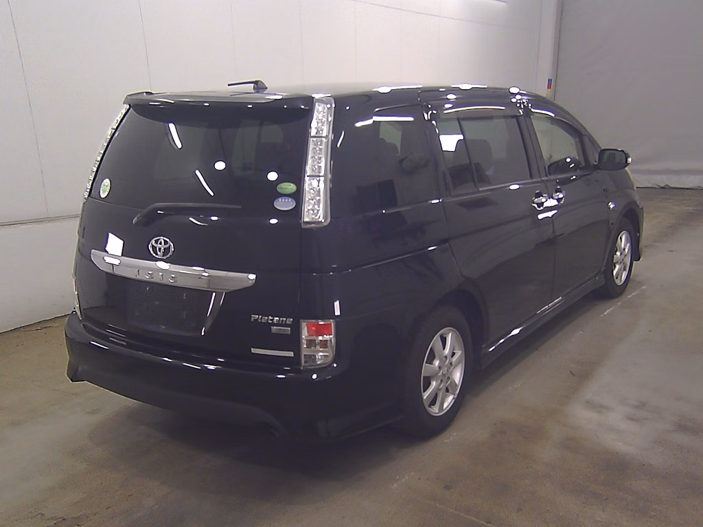 TOYOTA ISIS