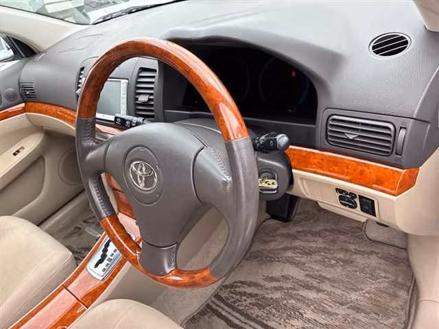 TOYOTA PREMIO
