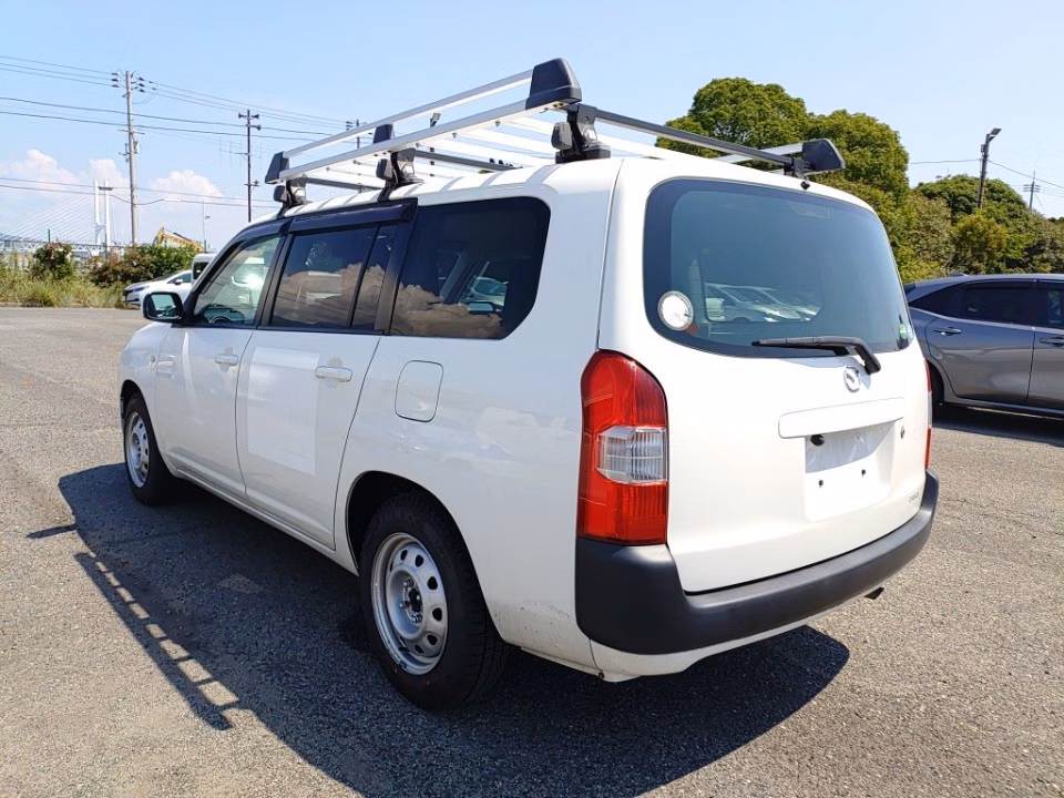 MAZDA FAMILIA