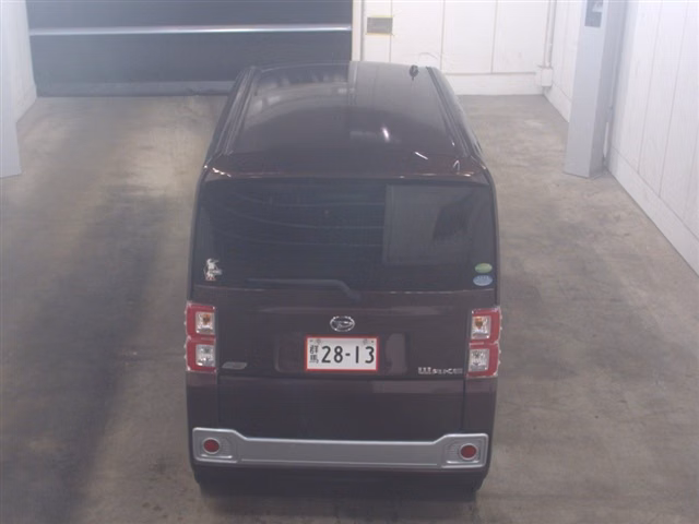 DAIHATSU WAKE