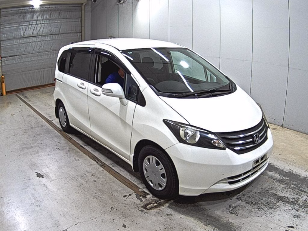 HONDA FREED