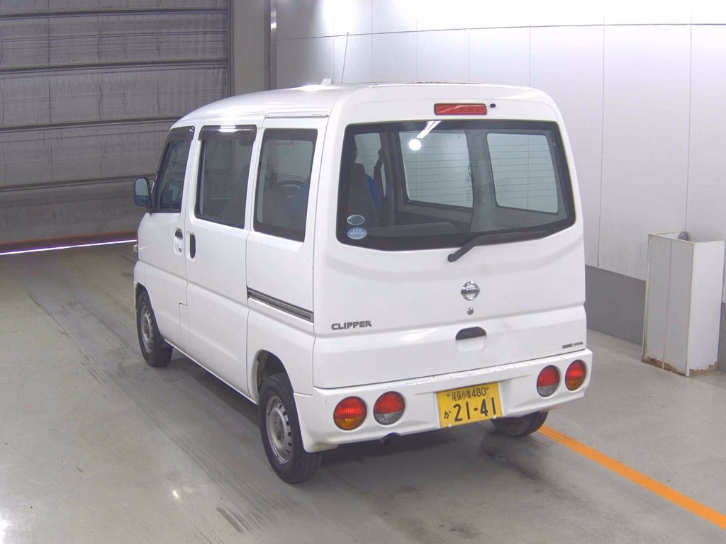 NISSAN CLIPPER