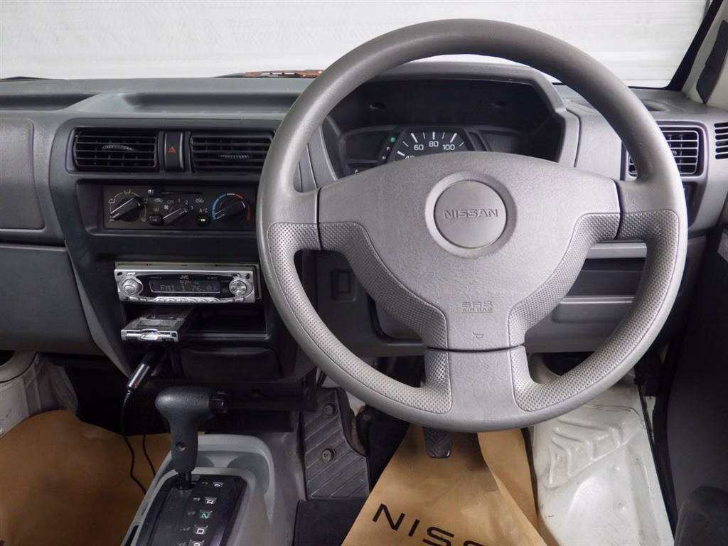 NISSAN CLIPPER