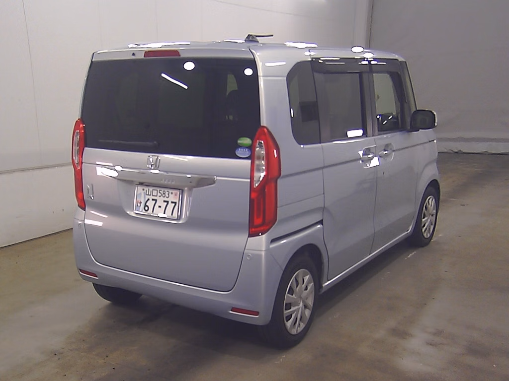 HONDA N-BOX