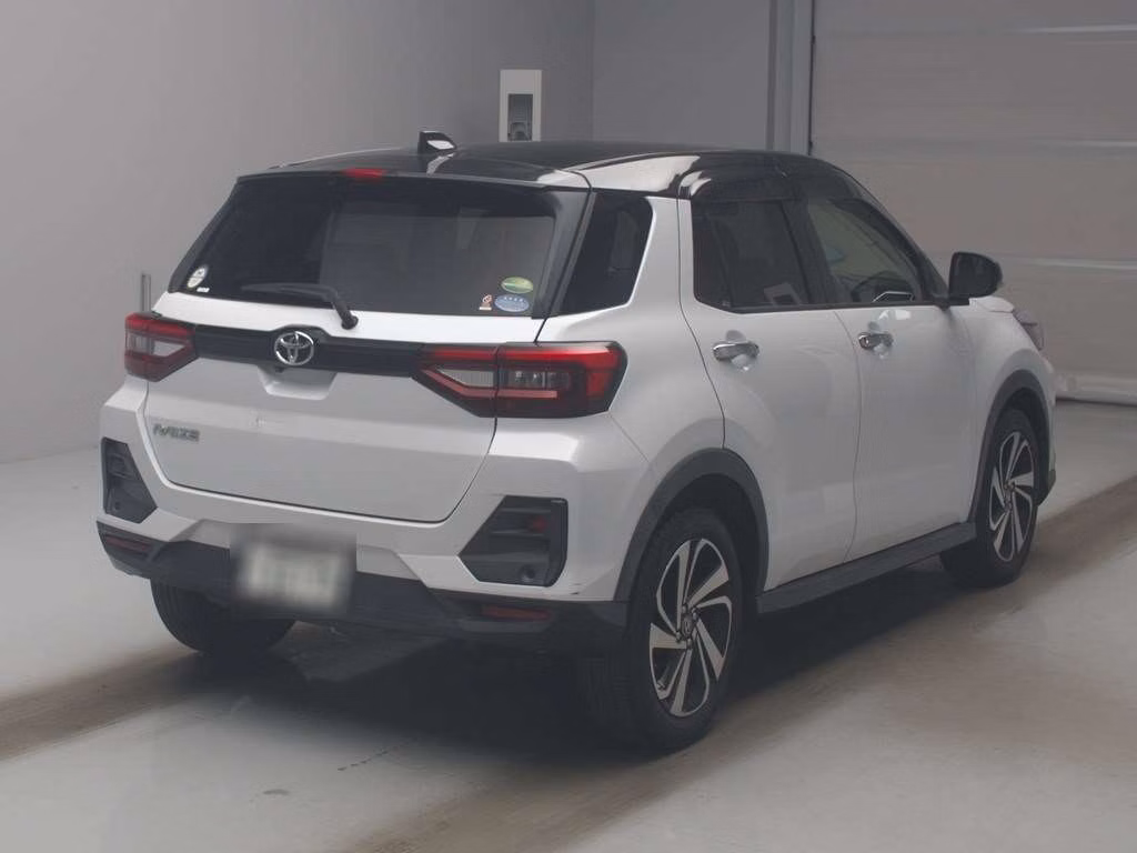 TOYOTA RAIZE