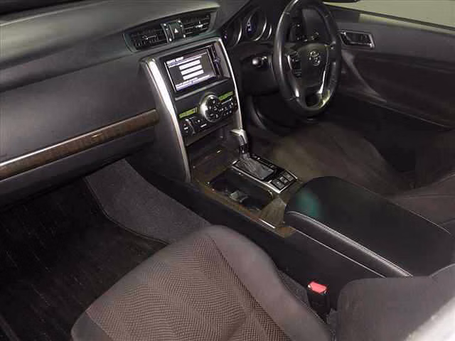 TOYOTA MARK X