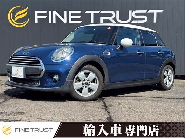 MINI HATCH