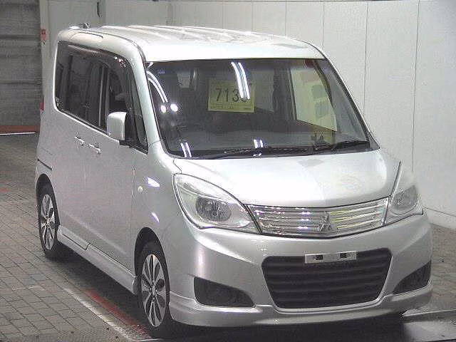 MITSUBISHI DELICA D:2