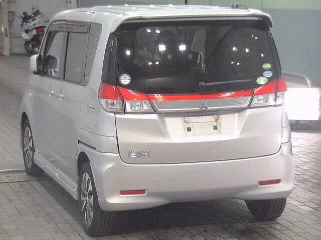 MITSUBISHI DELICA D:2
