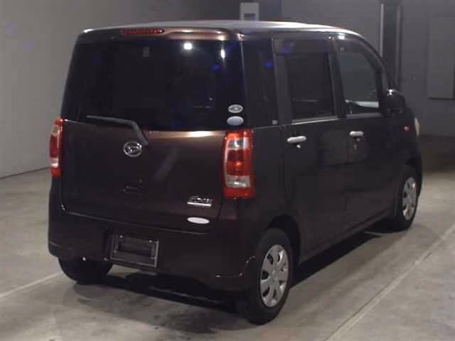 DAIHATSU TANTO EXE