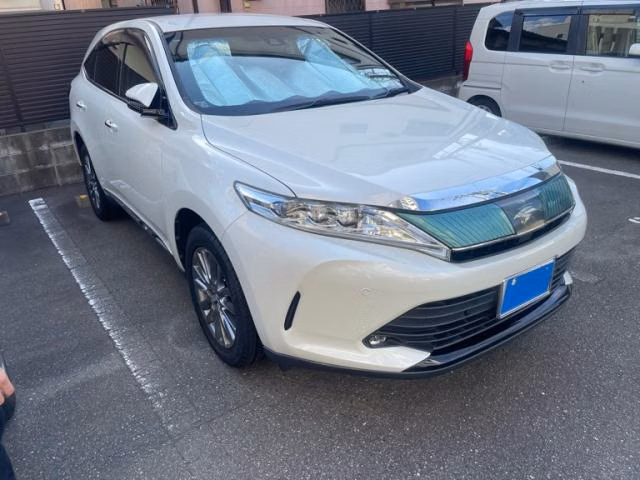 TOYOTA HARRIER