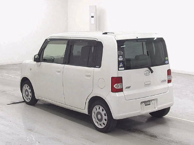 DAIHATSU MOVE CONTE
