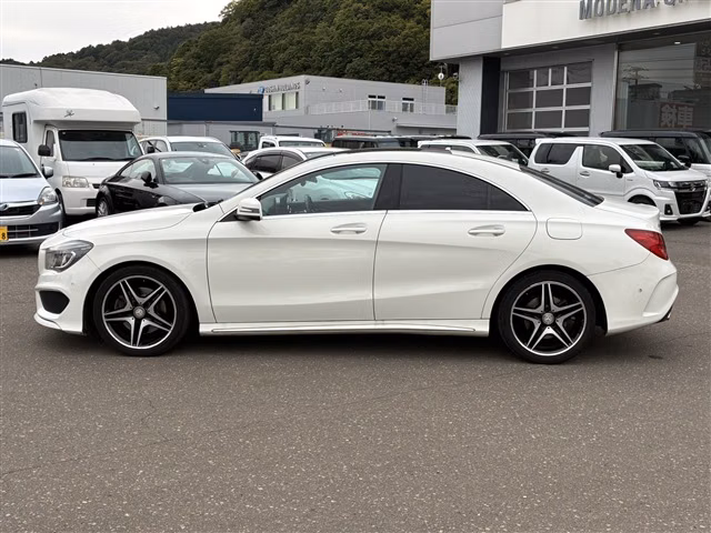 MERCEDES-BENZ CLA-CLASS