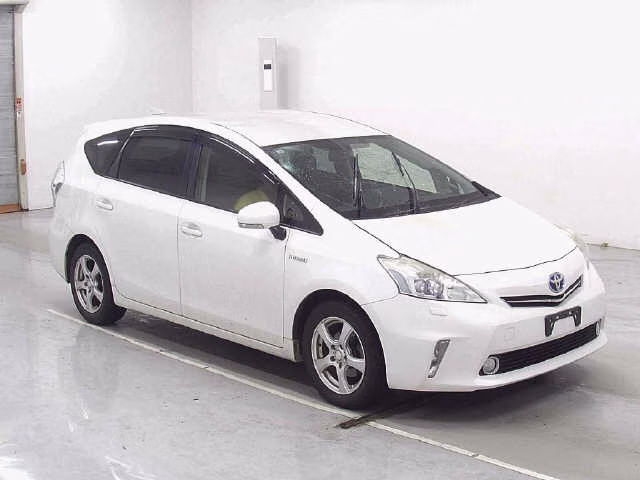 TOYOTA PRIUS ALPHA