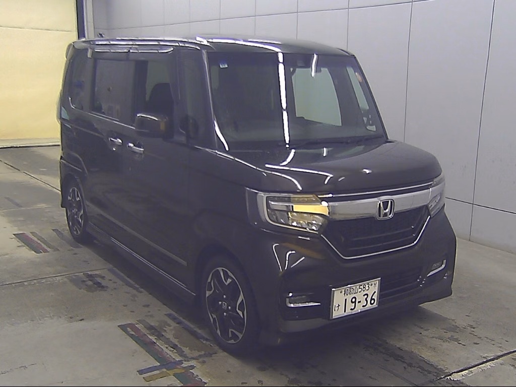 HONDA N-BOX