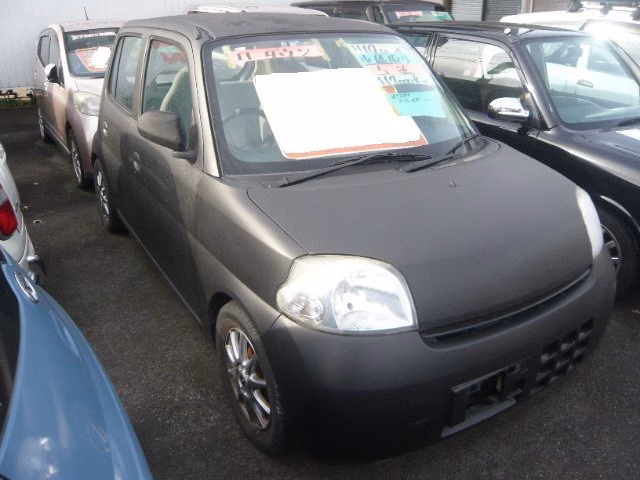 DAIHATSU ESSE