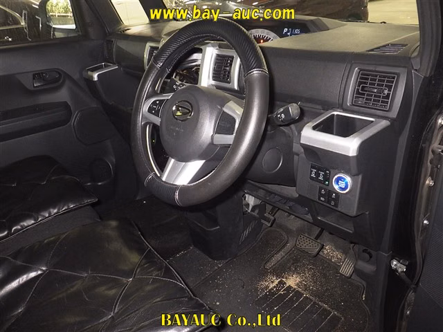 DAIHATSU WAKE