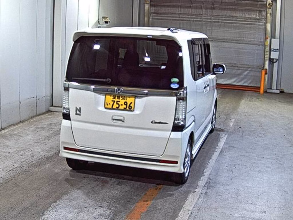 HONDA N-BOX
