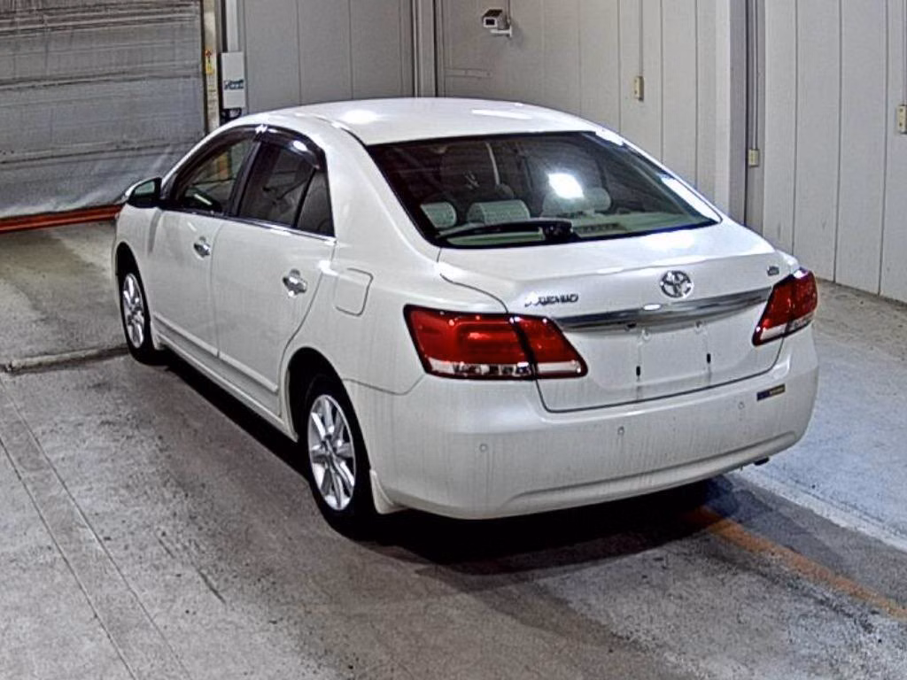 TOYOTA PREMIO