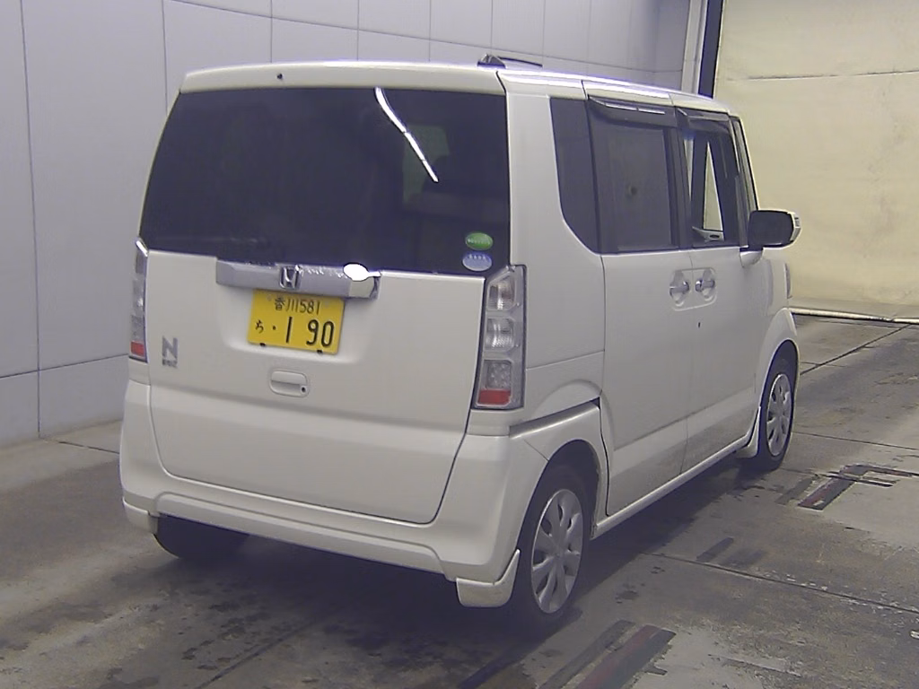 HONDA N-BOX
