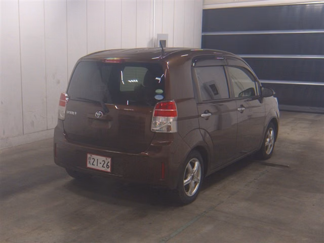 TOYOTA SPADE
