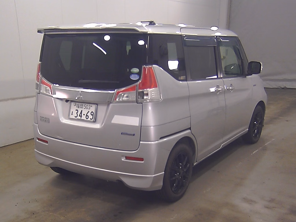 MITSUBISHI DELICA D:2