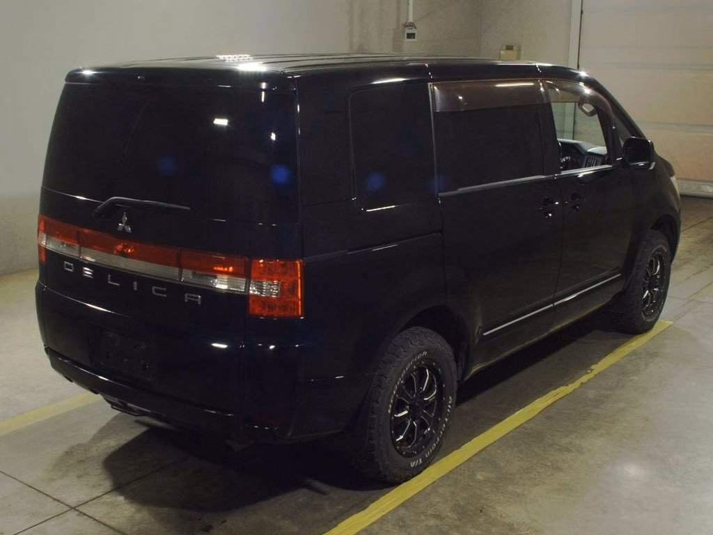 MITSUBISHI DELICA D:5