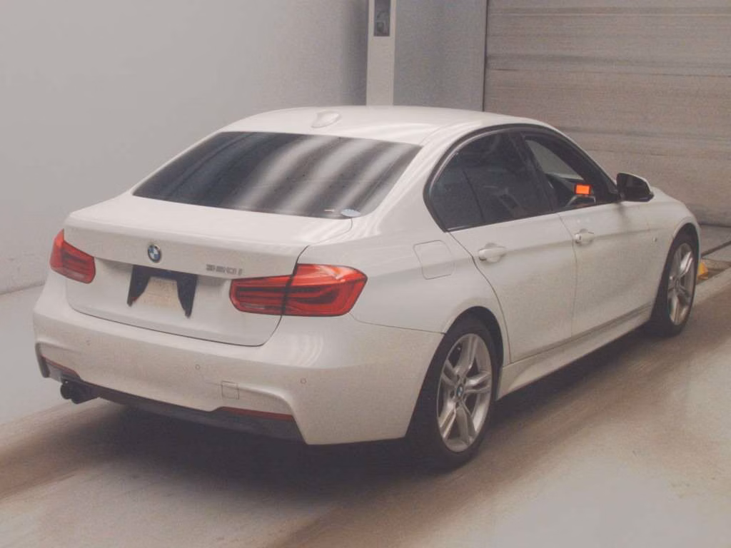 BMW 3-SERIES