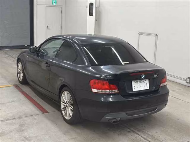 BMW 1-SERIES