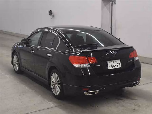 SUBARU LEGACY B4