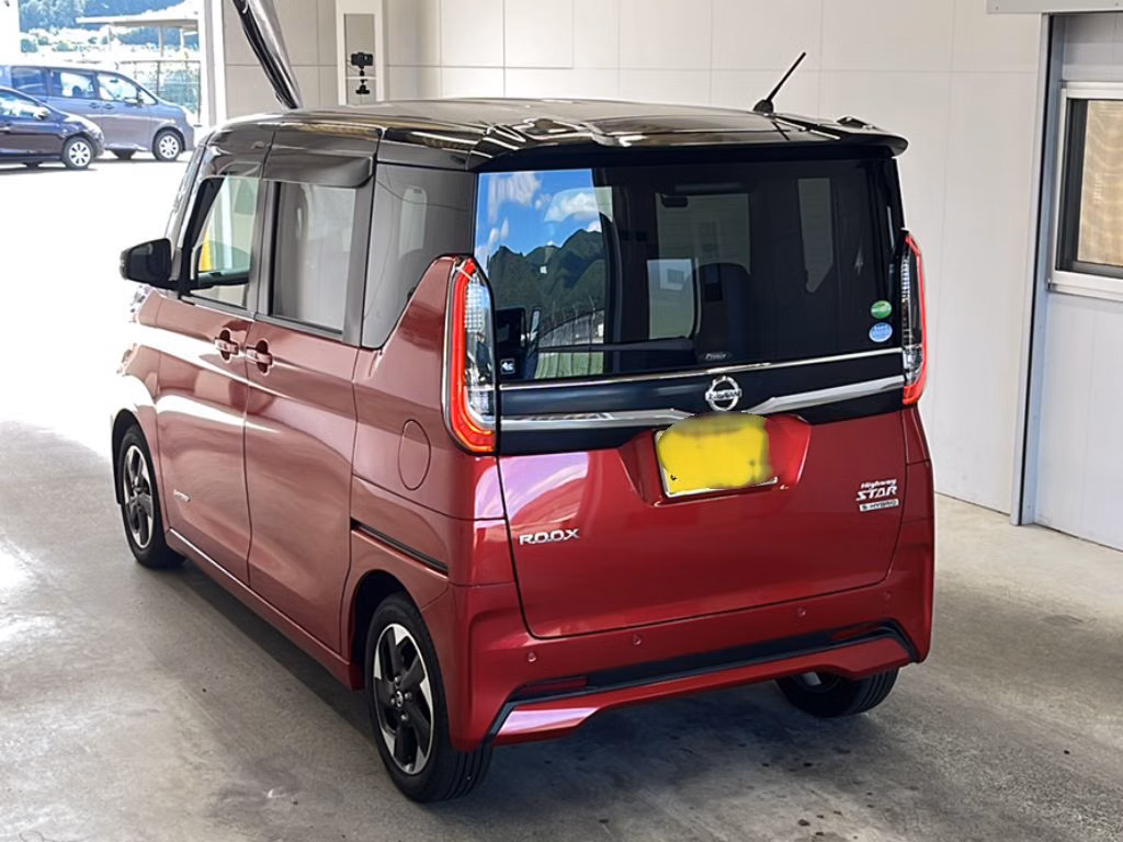 NISSAN ROOX