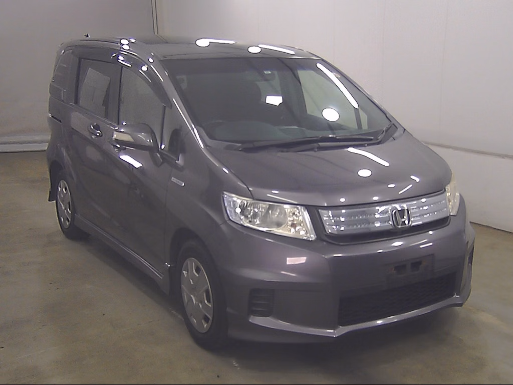 HONDA FREED SPIKE