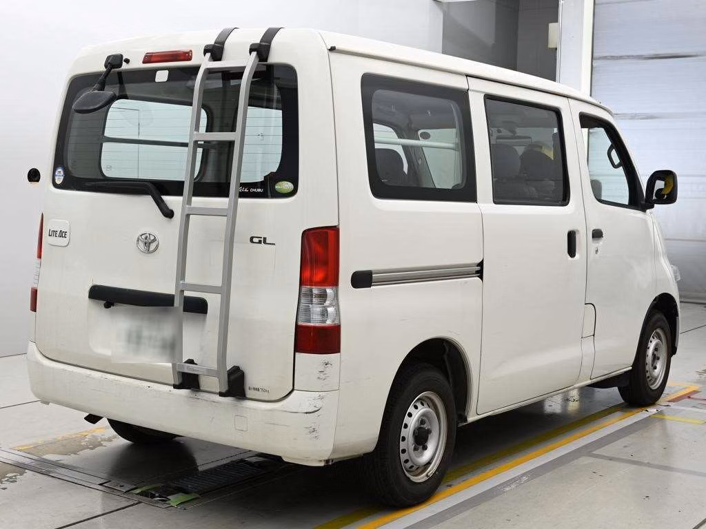 TOYOTA LITE ACE