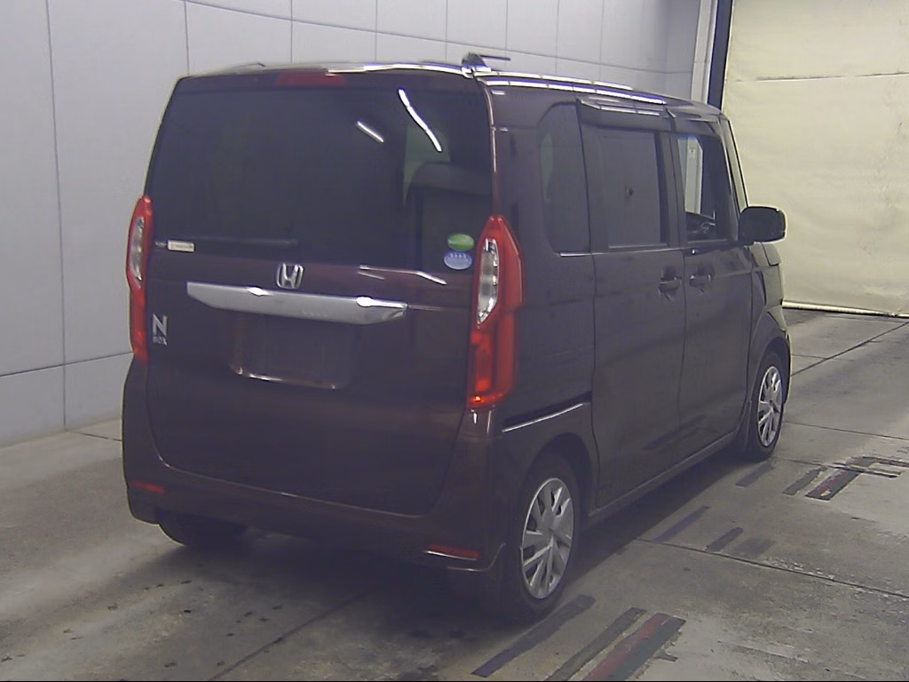 HONDA N-BOX