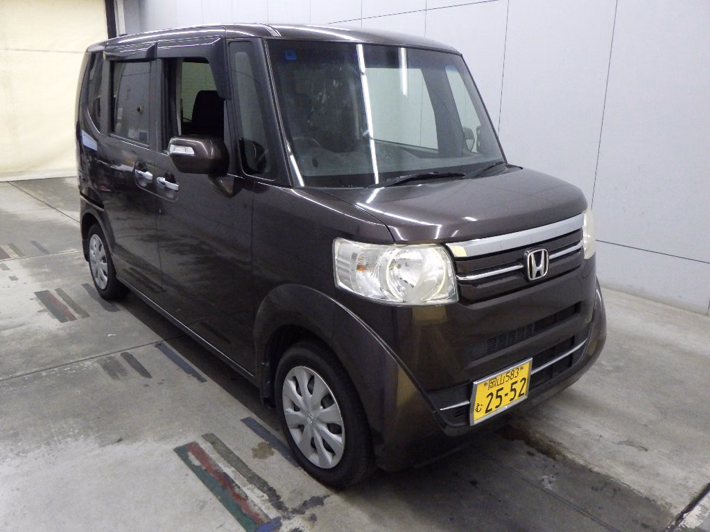 HONDA N-BOX