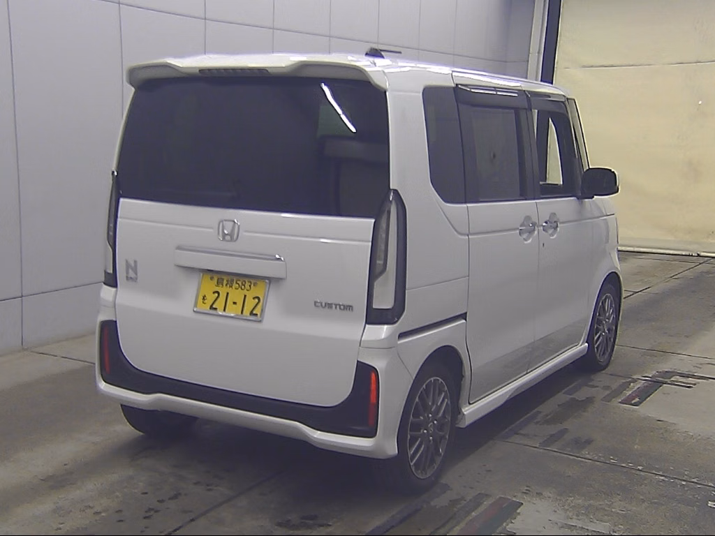 HONDA N-BOX