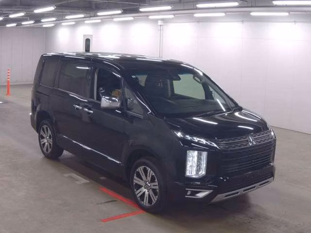 MITSUBISHI DELICA D:5