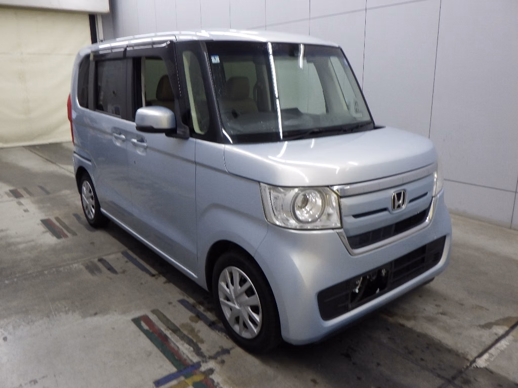 HONDA N-BOX