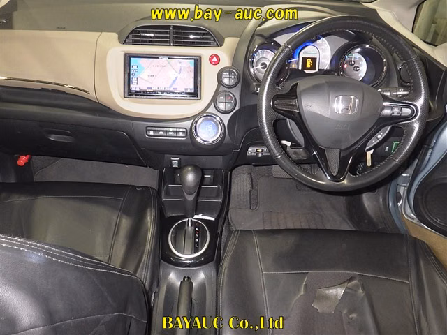 HONDA FIT SHUTTLE