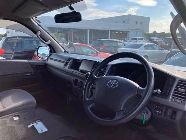 TOYOTA REGIUS ACE