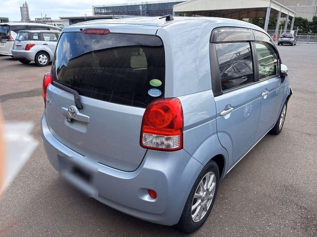 TOYOTA PORTE