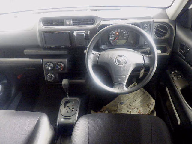 MAZDA FAMILIA