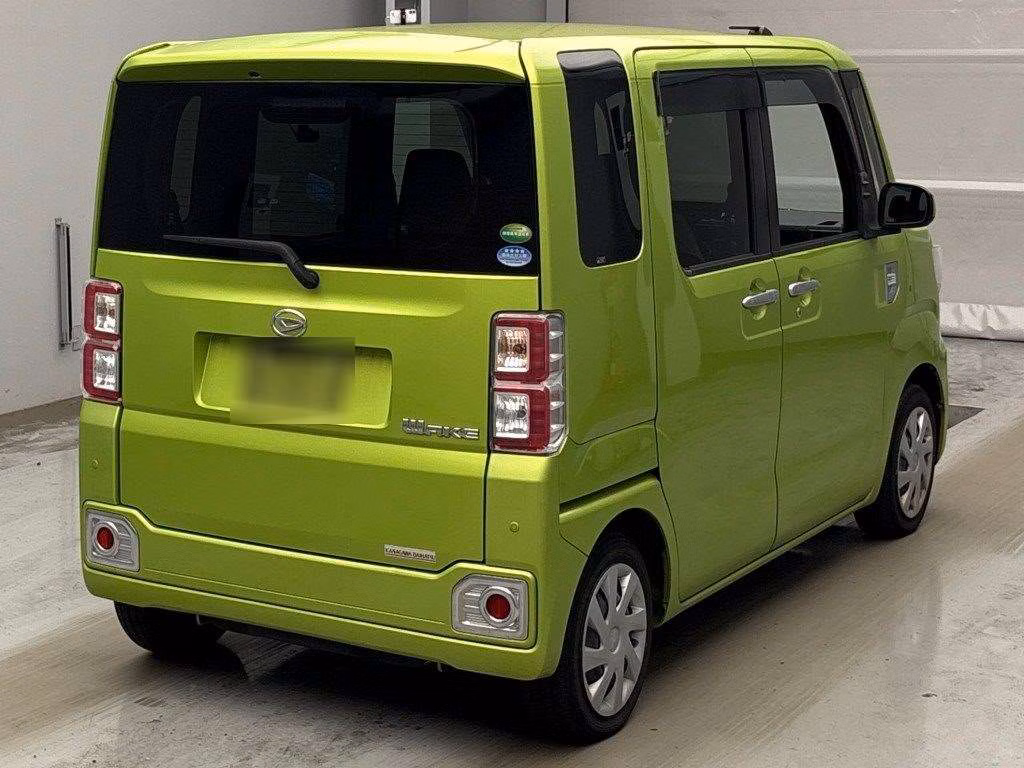 DAIHATSU WAKE
