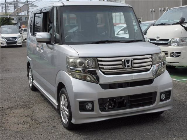 HONDA N-BOX