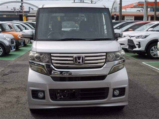 HONDA N-BOX