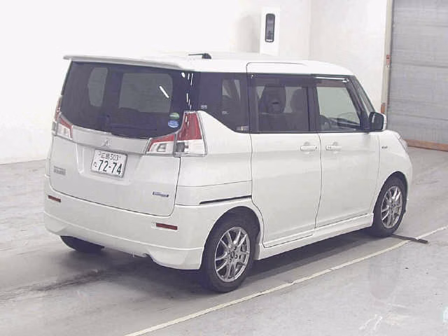 MITSUBISHI DELICA D:2