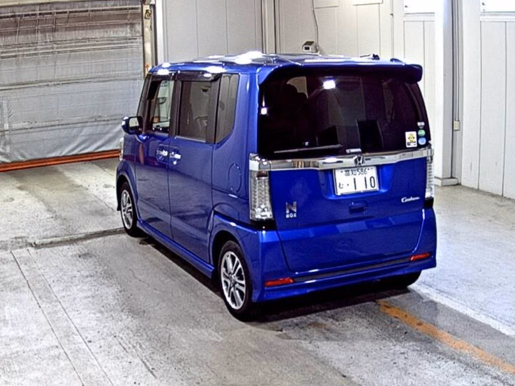 HONDA N-BOX