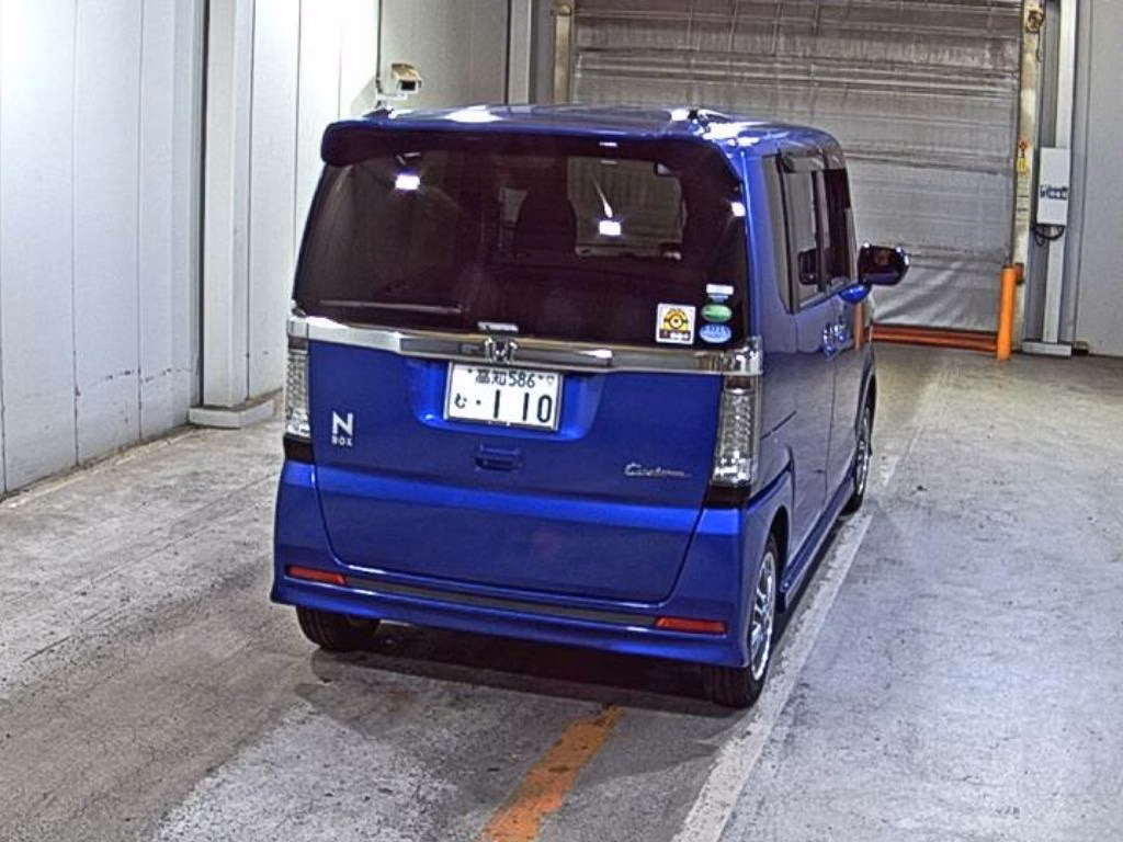 HONDA N-BOX