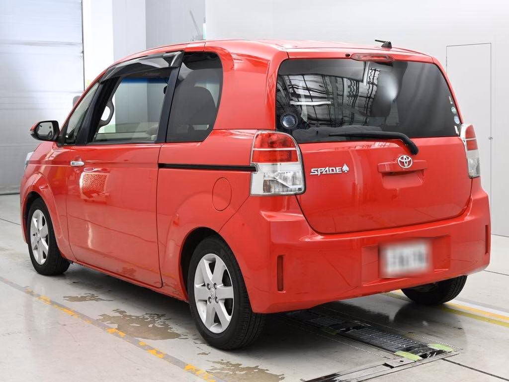 TOYOTA SPADE